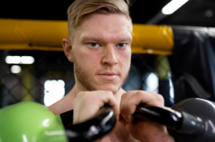 Jaký je rozdíl mezi silovým a kulturistickým tréninkem?